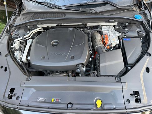 Used 2020 Volvo S90 T8 Inscription image 25