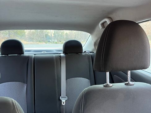 Used 2017 Nissan Versa SV image 13