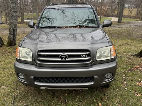 Used 2004 Toyota Sequoia Limited image 4
