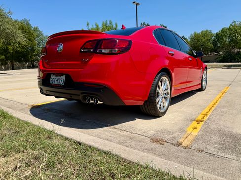 Used 2014 Chevrolet SS RWD image 10