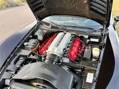 Used 2004 Dodge Viper SRT-10 image 4