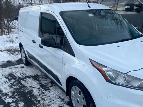 Used 2019 Ford Transit Connect XLT image 4