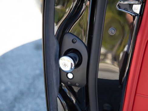 Used 2020 Rolls-Royce Cullinan image 22