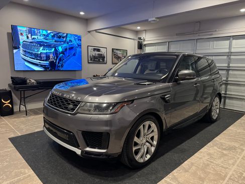 Used 2018 Land Rover Range Rover Sport HSE AWD/4WD image 12