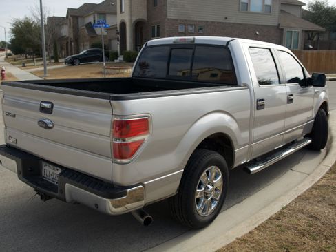 Used 2014 Ford F150 XLT w/ Equipment Group 302A Luxury image 6