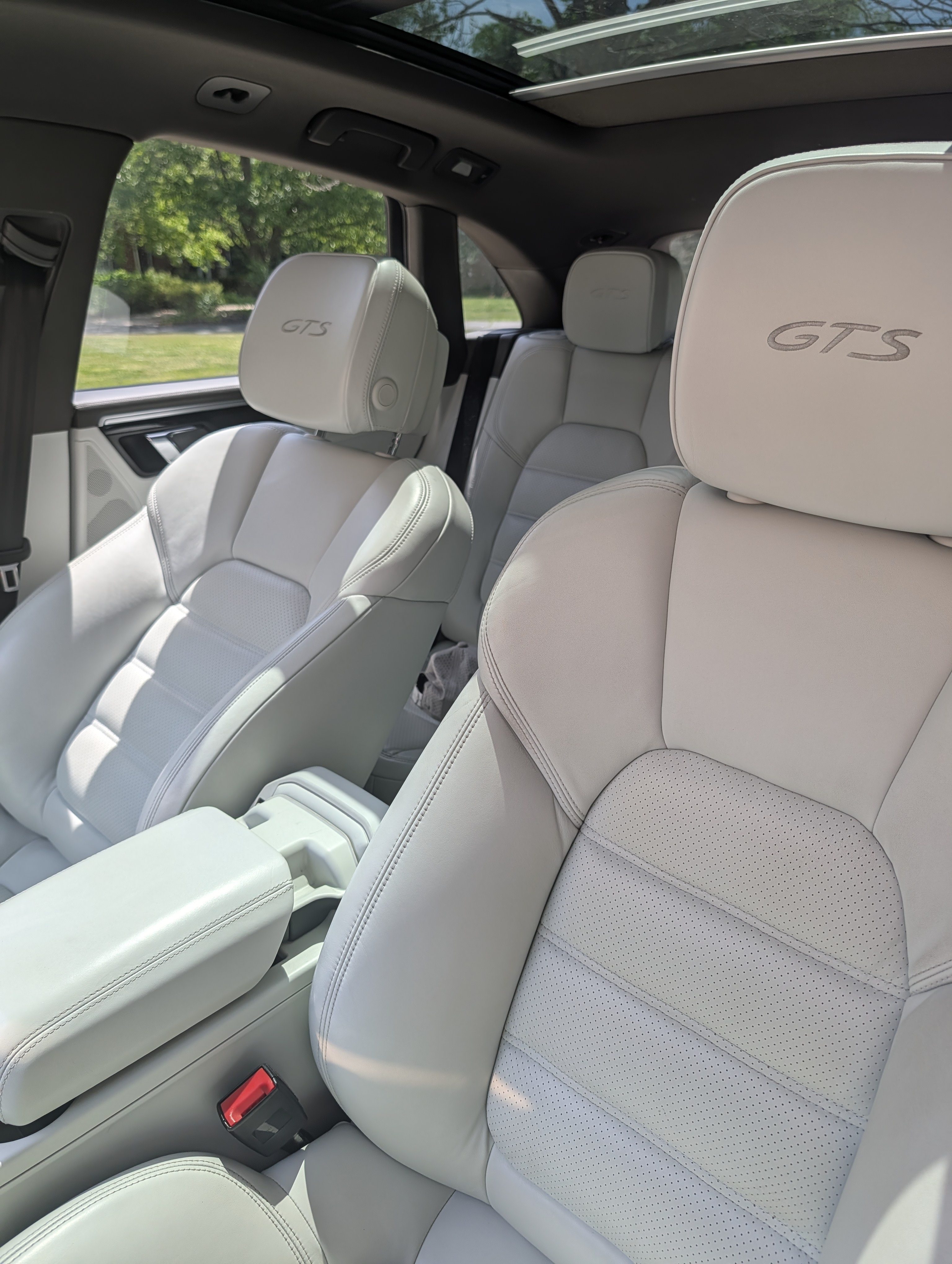 Used 2018 Porsche Macan GTS AWD/4WD image 11