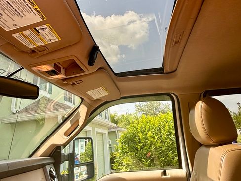 Used 2015 Ford F250 Lariat w/ Lariat Ultimate Package AWD/4WD image 6