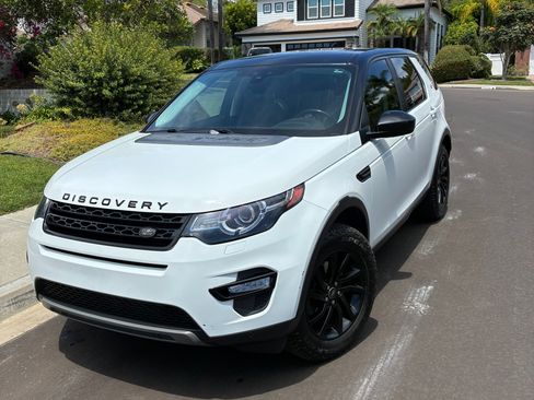 Used 2017 Land Rover Discovery Sport HSE AWD/4WD image 1