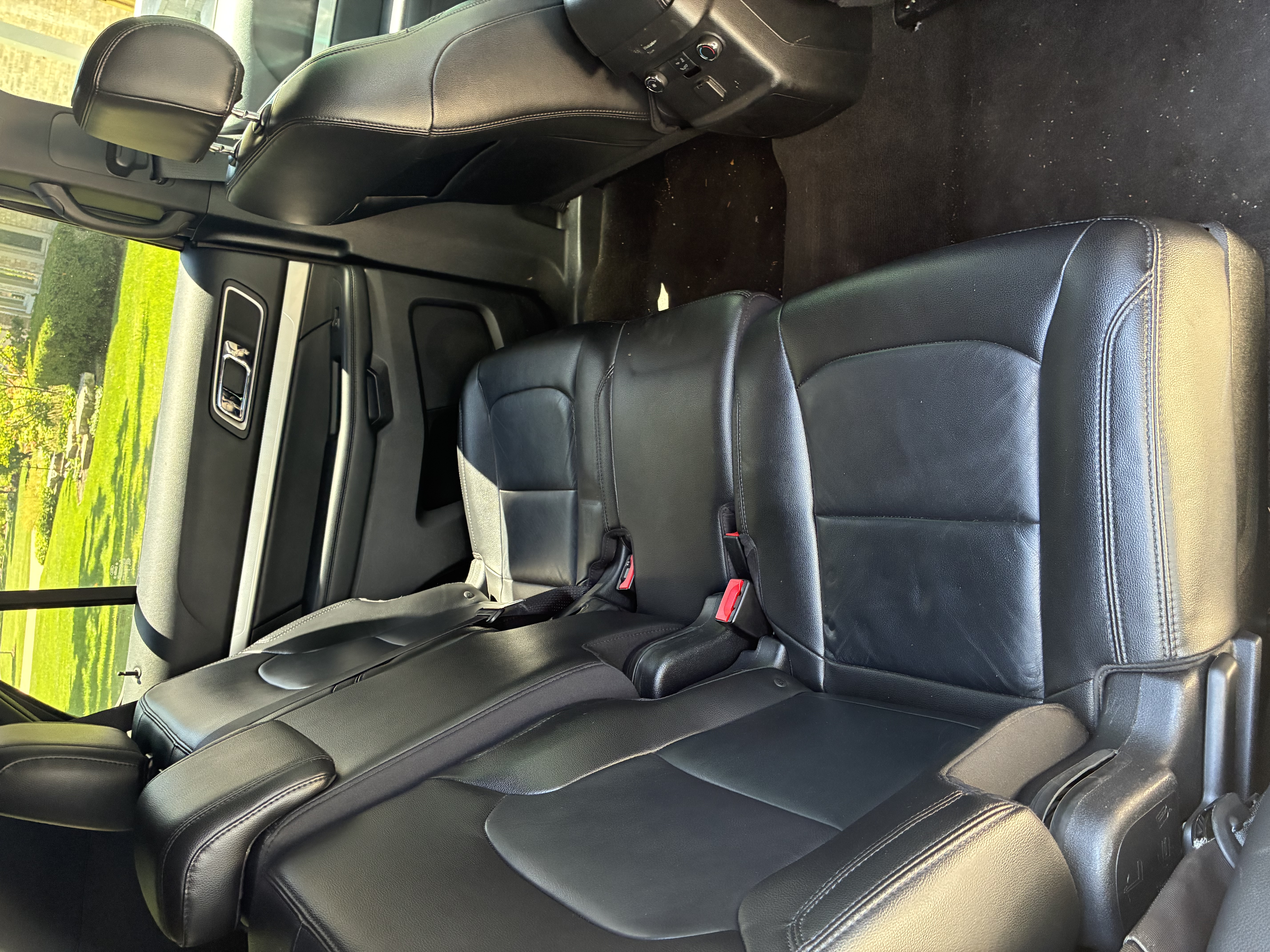 Used 2016 Ford Explorer XLT w/ Equipment Group 202A AWD/4WD image 22