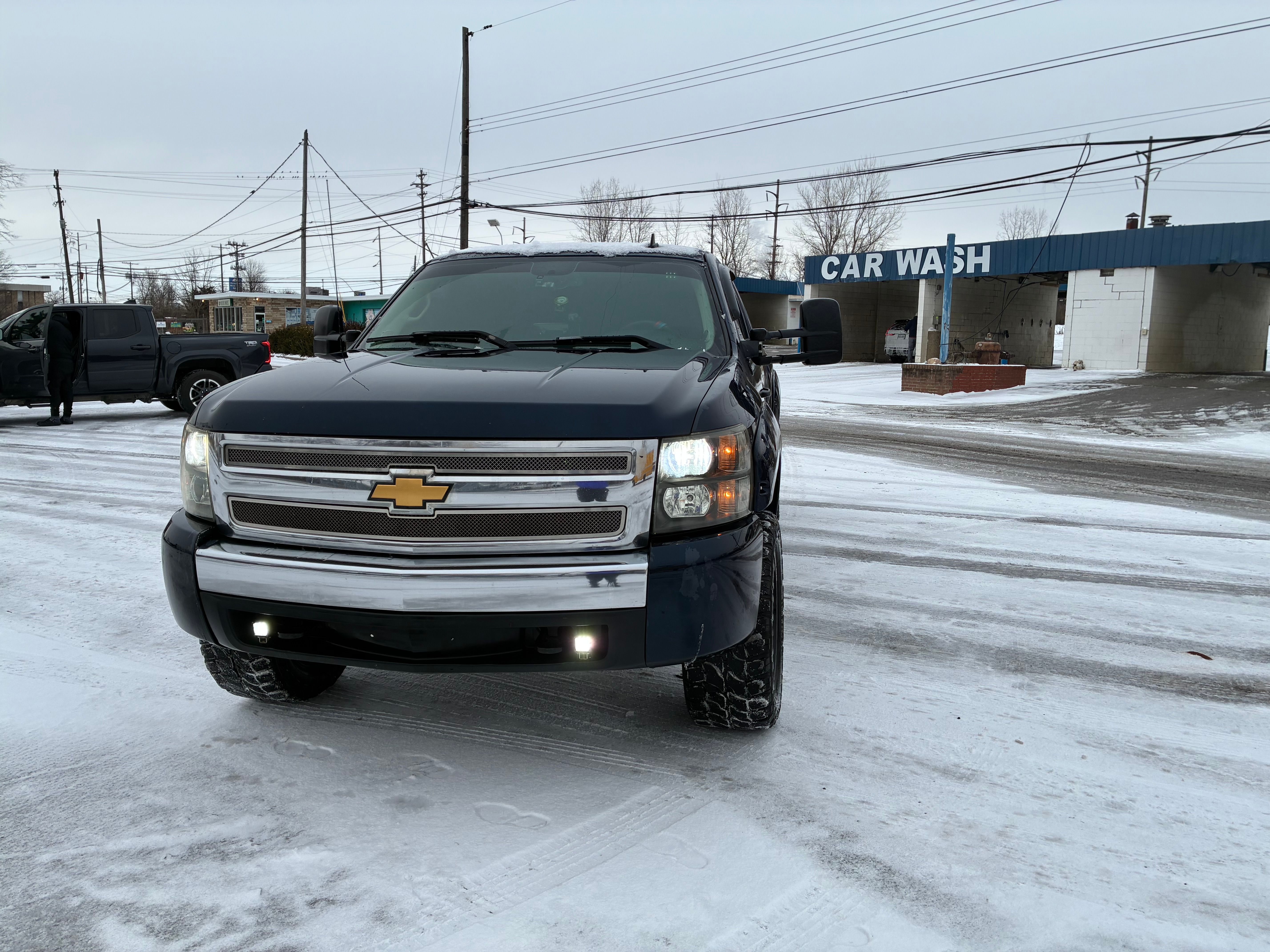 Used 2007 Chevrolet Silverado 1500 LT AWD/4WD image 1