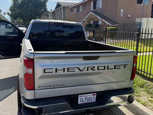 Used 2020 Chevrolet Silverado 1500 LT w/ Trailering Package AWD/4WD image 12