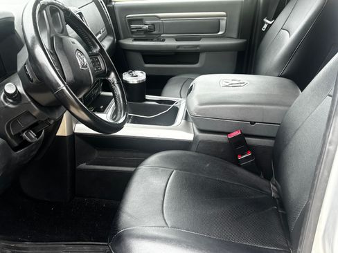 Used 2017 RAM 1500 Big Horn AWD/4WD image 8