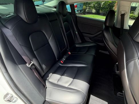 Used 2020 Tesla Model 3 Long Range AWD/4WD image 9