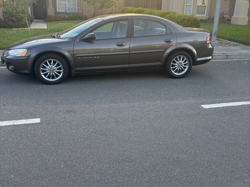 Used 2001 Chrysler Sebring LXi FWD image 14