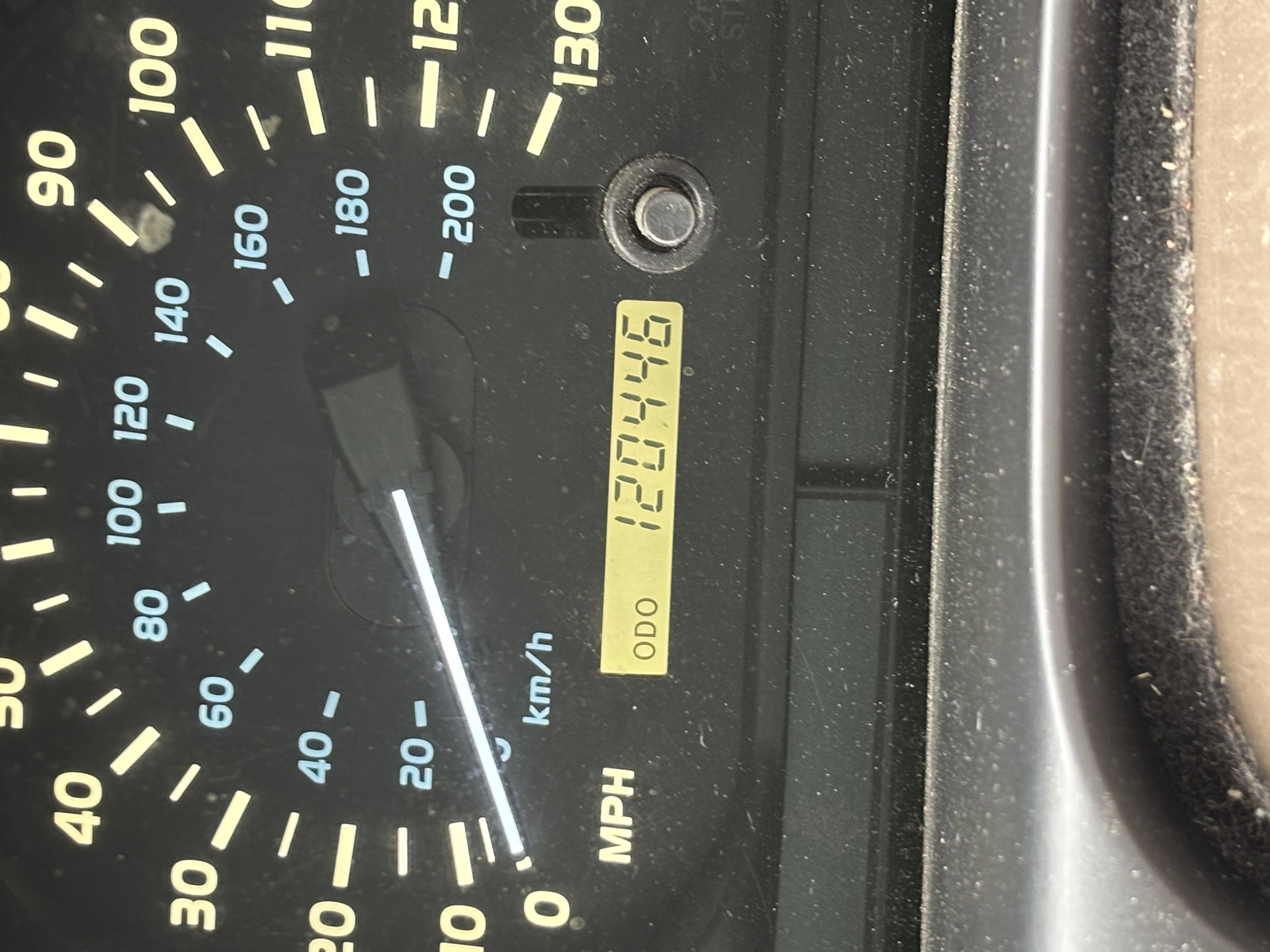 Used 2002 Lexus LX 470 4WD image 12