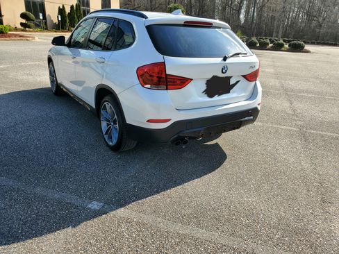 Used 2015 BMW X1 sDrive28i image 2