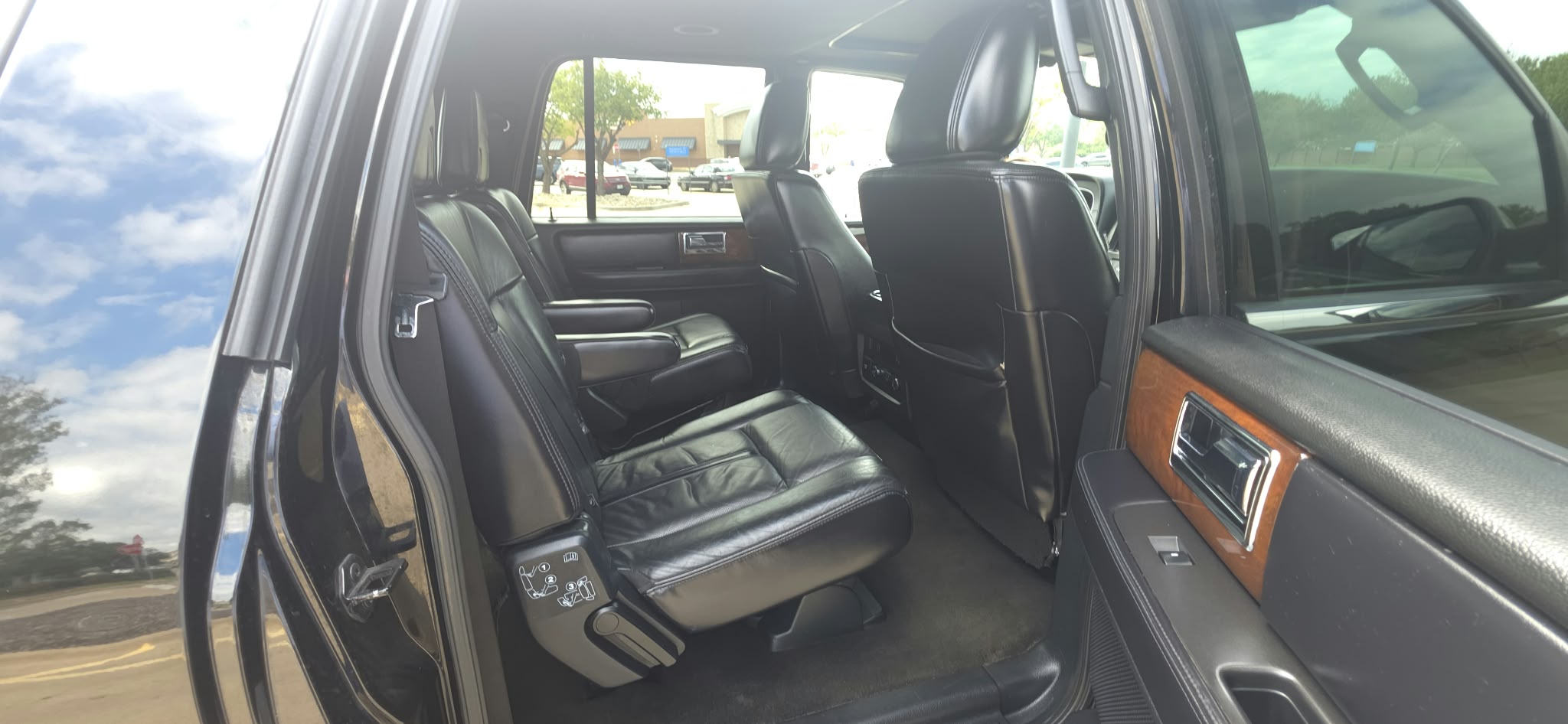 Used 2016 Lincoln Navigator L Select AWD/4WD image 13