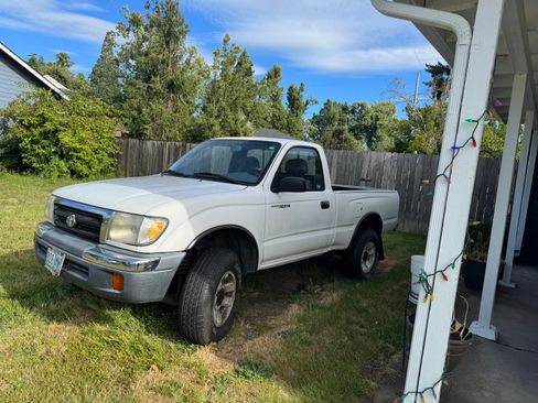 Used 1999 Toyota Tacoma PreRunner w/ Sport Value Pkg image 11