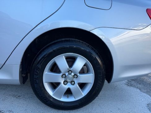 Used 2010 Toyota Corolla LE image 4