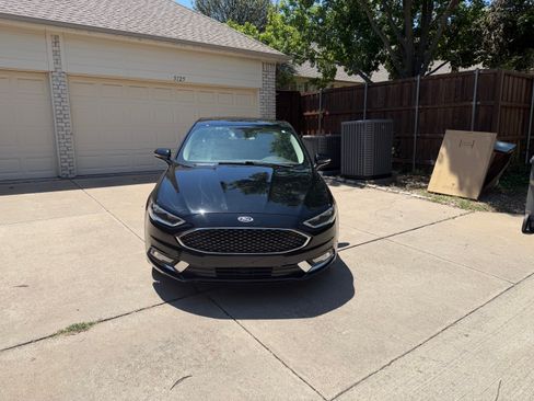 Used 2018 Ford Fusion Platinum FWD image 5