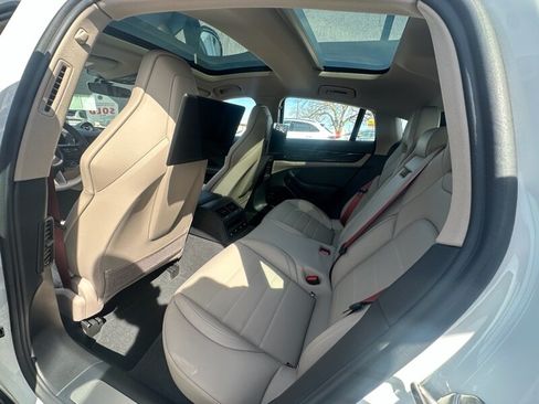 Used 2025 Porsche Panamera 4 image 14