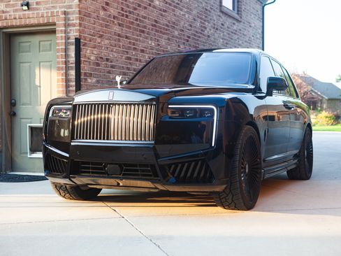 Used 2019 Rolls-Royce Cullinan AWD/4WD image 11