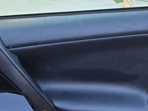 Used 2017 Toyota RAV4 SE image 23