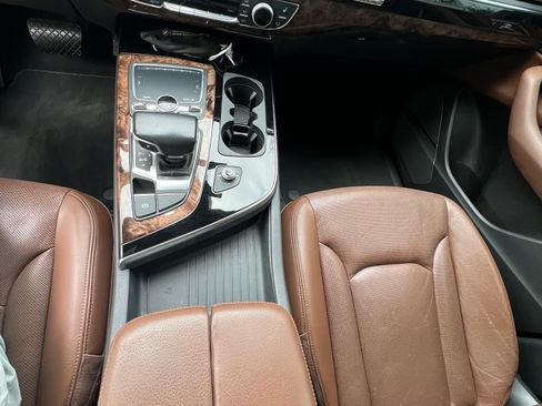 Used 2017 Audi Q7 3.0T Premium Plus image 21