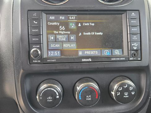 Used 2013 Jeep Patriot Latitude w/ Freedom Edition Pkg image 13