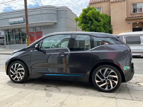 Used 2014 BMW i3 w/ Range Extender image 9