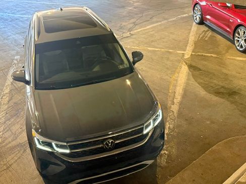 Used 2023 Volkswagen Taos SEL AWD/4WD image 8