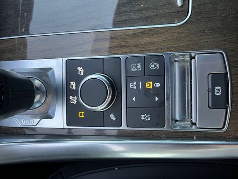 Used 2017 Land Rover Range Rover Sport HSE image 28