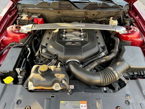 Used 2014 Ford Mustang GT Premium w/ Comfort Package RWD image 6
