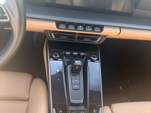 Used 2022 Porsche 911 Carrera image 12