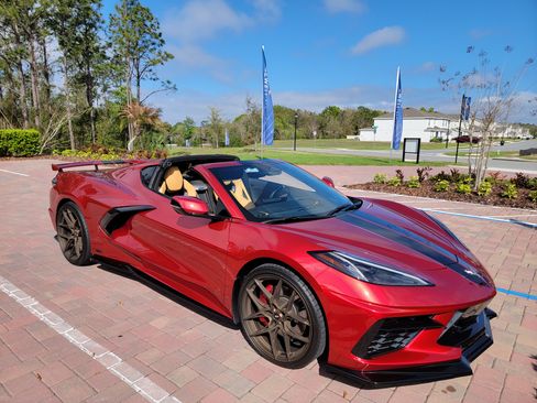 Used 2025 Chevrolet Corvette Stingray 3LT w/ Z51 Performance Package image 2