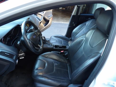 Used 2016 Ford Focus SE w/ Equipment Group 201A image 9