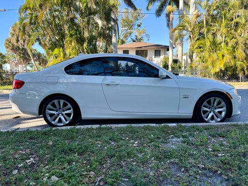 Used 2011 BMW 328i xDrive Coupe image 6