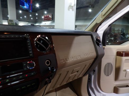 Used 2010 Ford F250 King Ranch AWD/4WD image 28