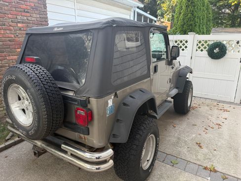 Used 2006 Jeep Wrangler Sport AWD/4WD image 2