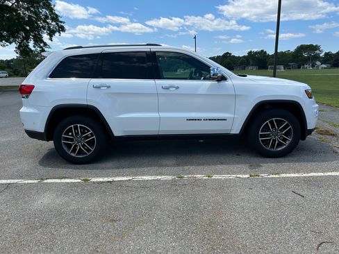 Used 2019 Jeep Grand Cherokee Limited w/ Luxury Group II AWD/4WD image 5