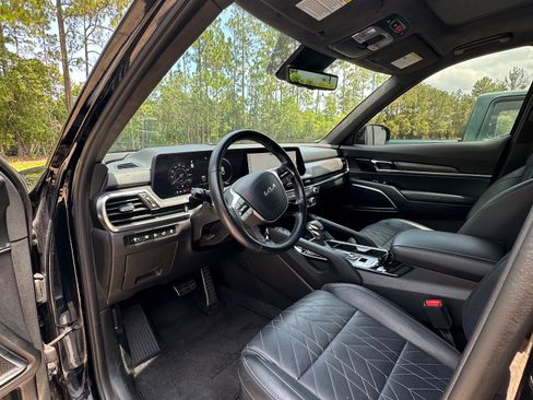 Used 2024 Kia Telluride SX Prestige X-Pro AWD/4WD image 11