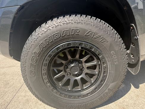 Used 2019 Toyota 4Runner TRD Off-Road Premium image 8