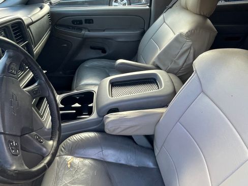 Used 2005 Chevrolet Tahoe LT w/ LT Preferred Equipment Group AWD/4WD image 8
