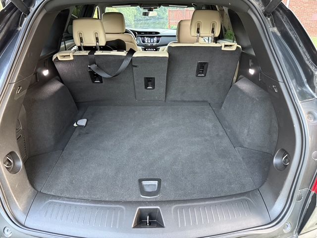 Used 2019 Cadillac XT5 FWD image 13