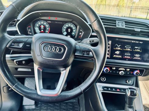 Used 2022 Audi Q3 2.0T Premium AWD/4WD image 8