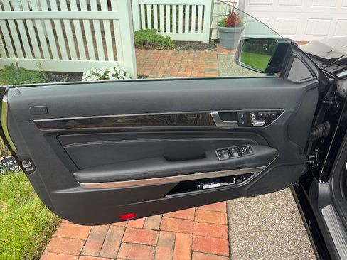 Used 2014 Mercedes-Benz E 350 Cabriolet image 2
