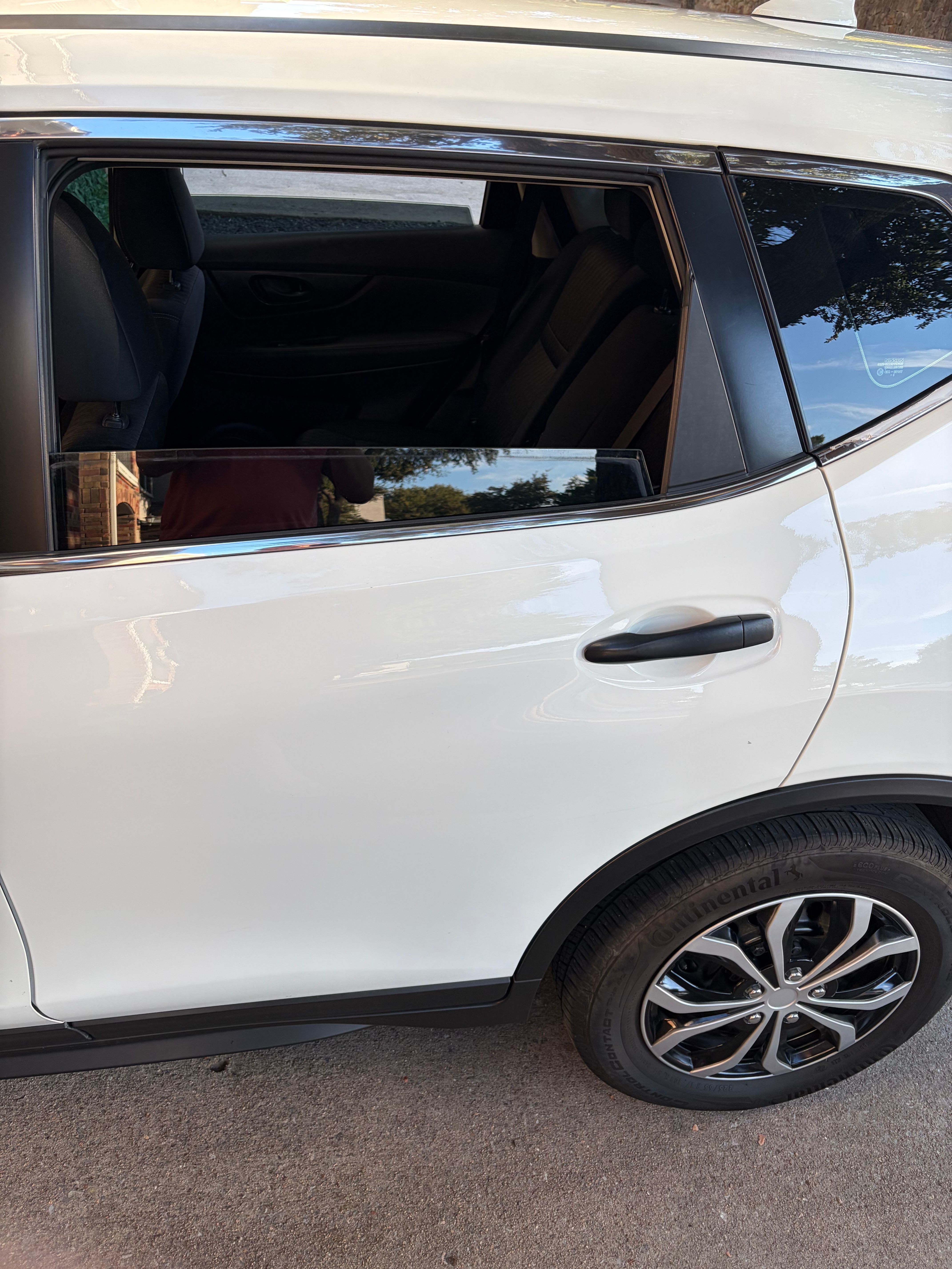 Used 2019 Nissan Rogue S FWD image 5