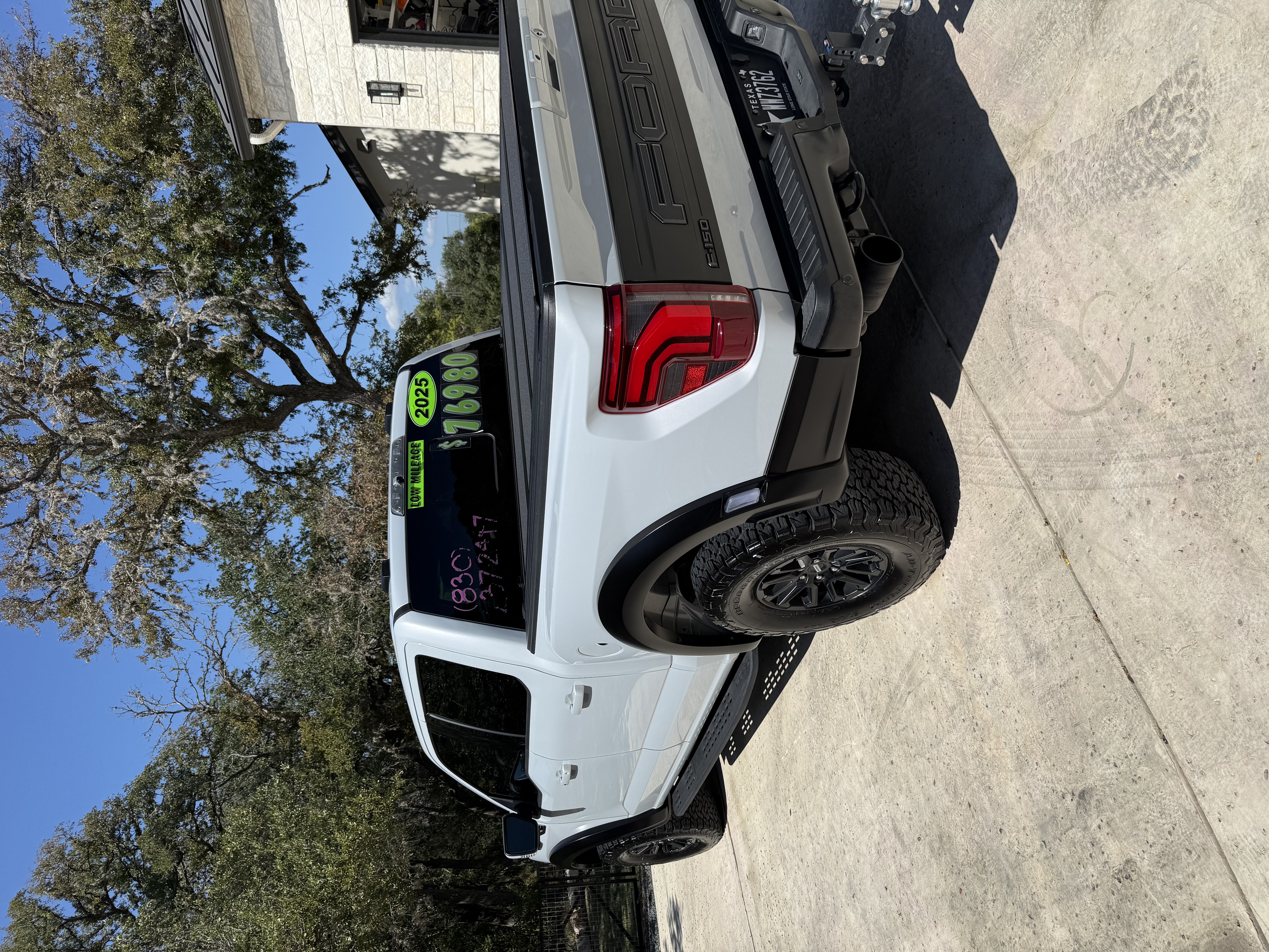 Used 2025 Ford F150 Raptor AWD/4WD image 9