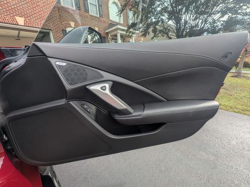 Used 2015 Chevrolet Corvette Z06 w/ 2LZ Preferred Equipment Group image 30