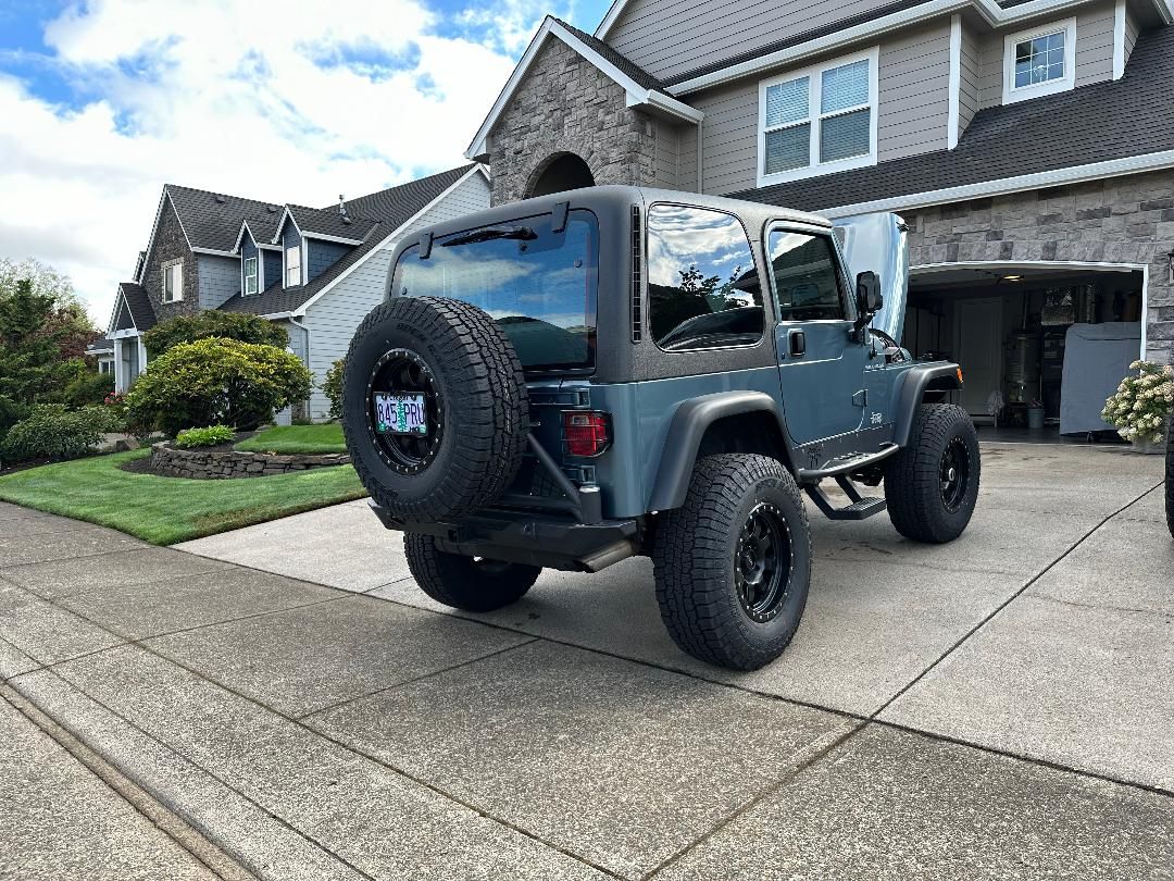 Used 1998 Jeep Wrangler Sport AWD/4WD image 2